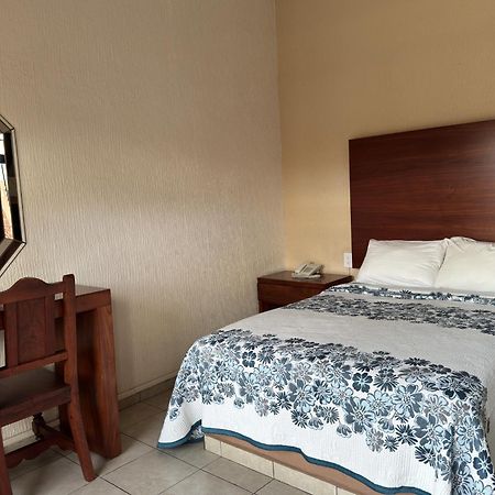 Hotel Las Fuentes Lagos de Moreno Bagian luar foto