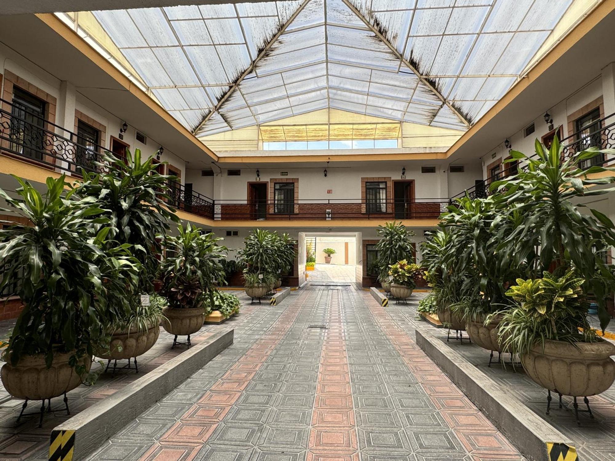 Hotel Las Fuentes Lagos de Moreno Bagian luar foto